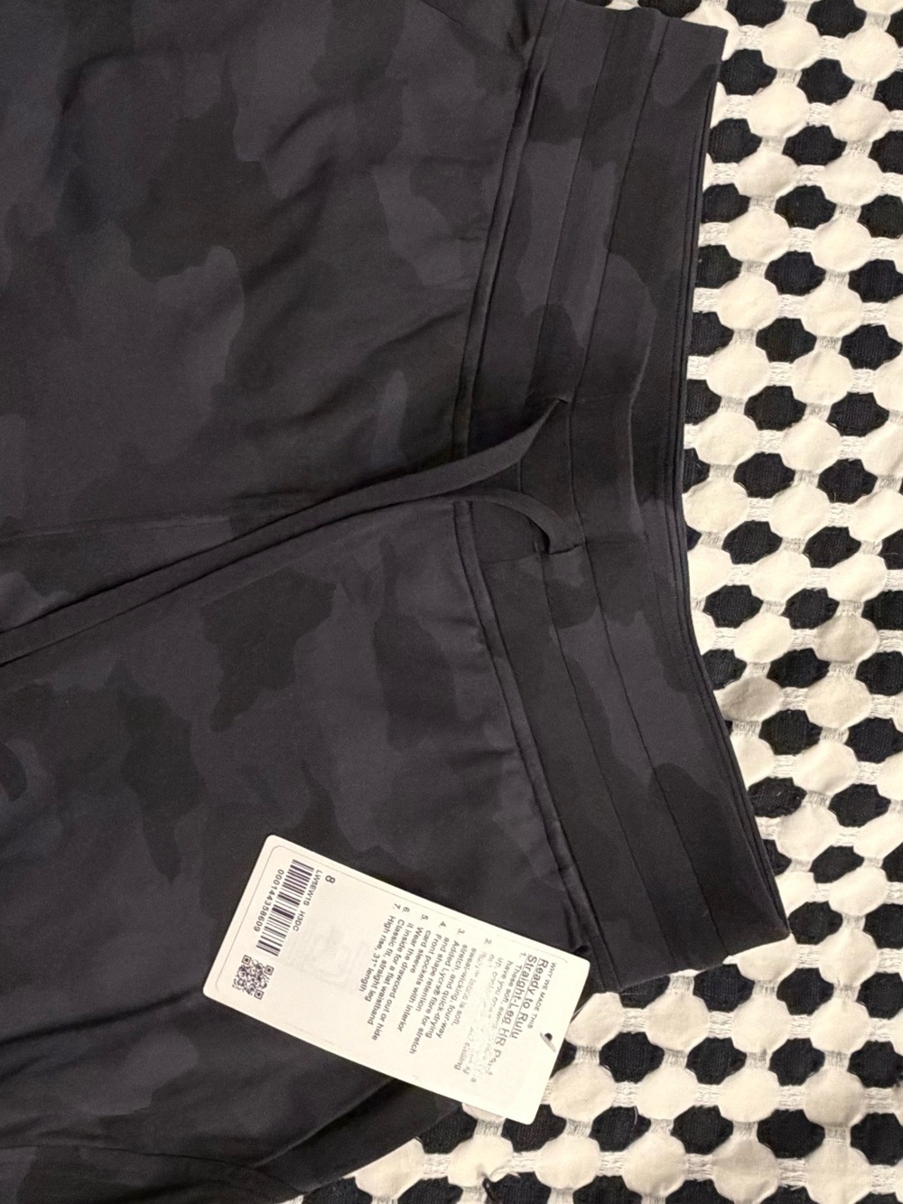 lululemon athletica Women’s Black Bootcut Camo Joggers - Picture 3 of 8